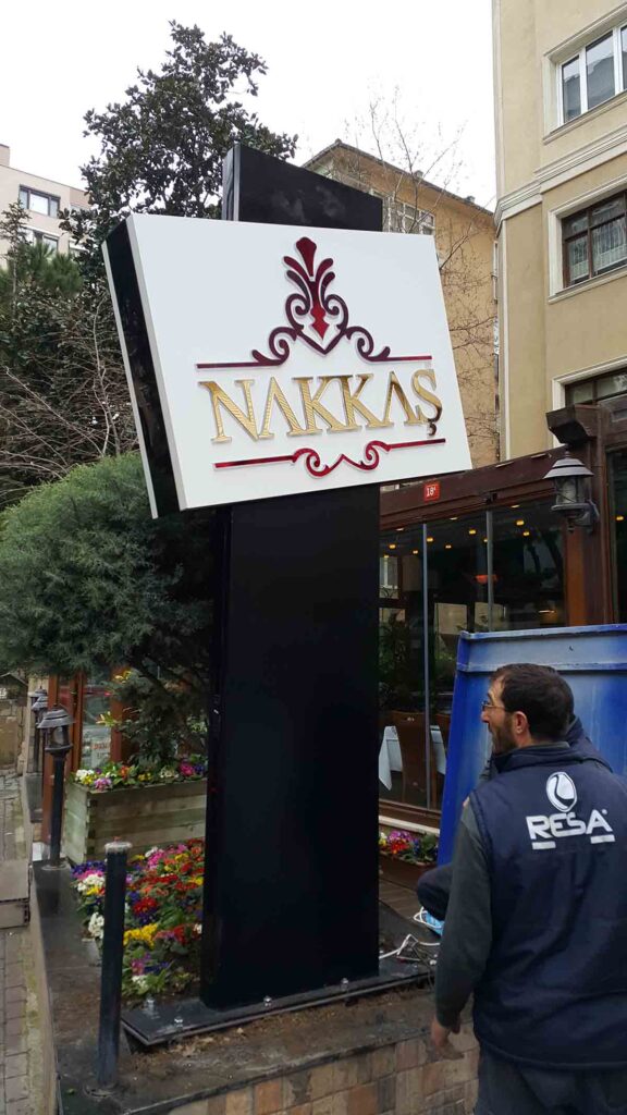 NAKKAŞ RESTAURANT Totem Tabela Projesi